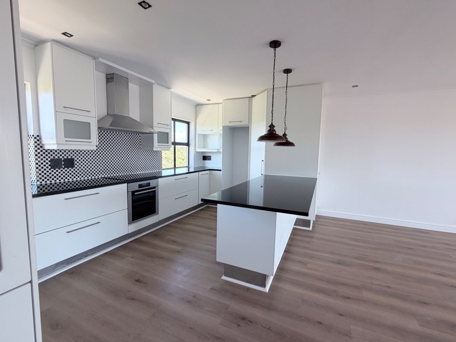 3 Bedroom Property for Sale in Bloubergstrand Western Cape